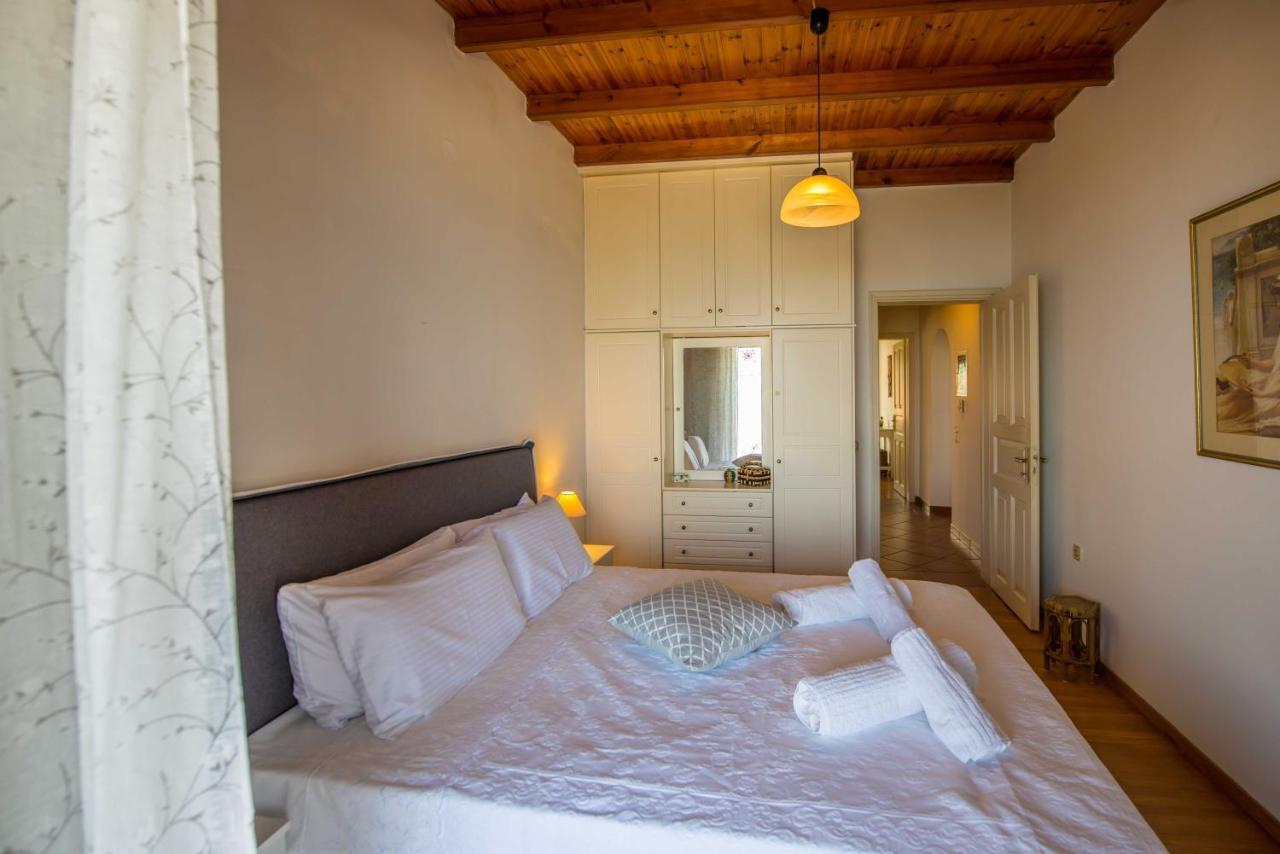 Frosos Beachfront Maisonette Acharavi アカラヴィ エクステリア 写真