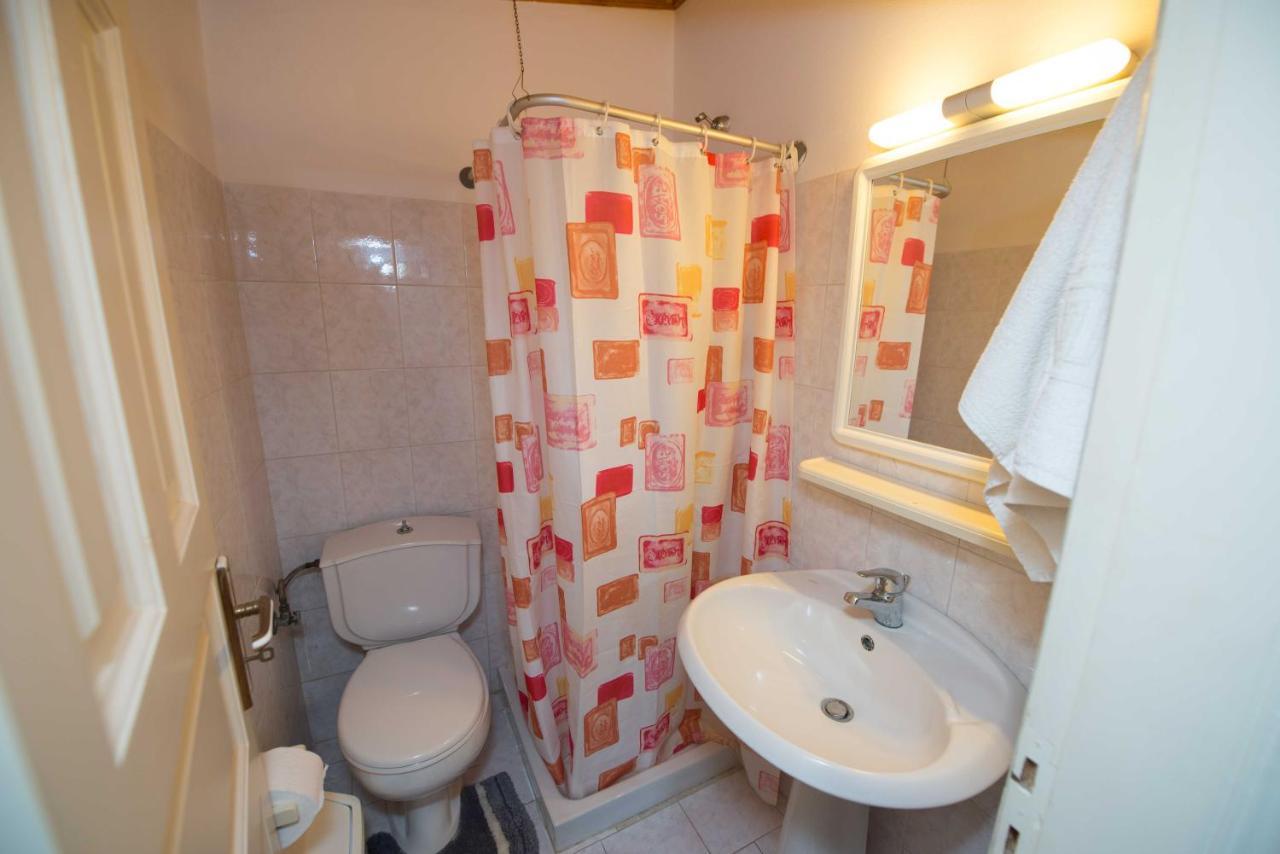 Frosos Beachfront Maisonette Acharavi アカラヴィ エクステリア 写真