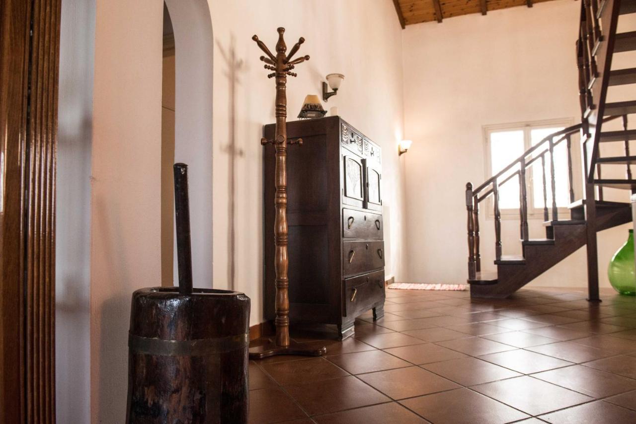 Frosos Beachfront Maisonette Acharavi アカラヴィ エクステリア 写真