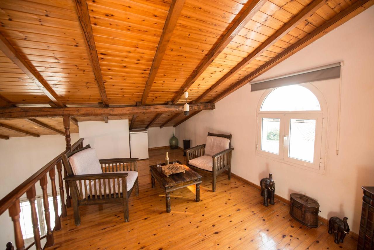 Frosos Beachfront Maisonette Acharavi アカラヴィ エクステリア 写真