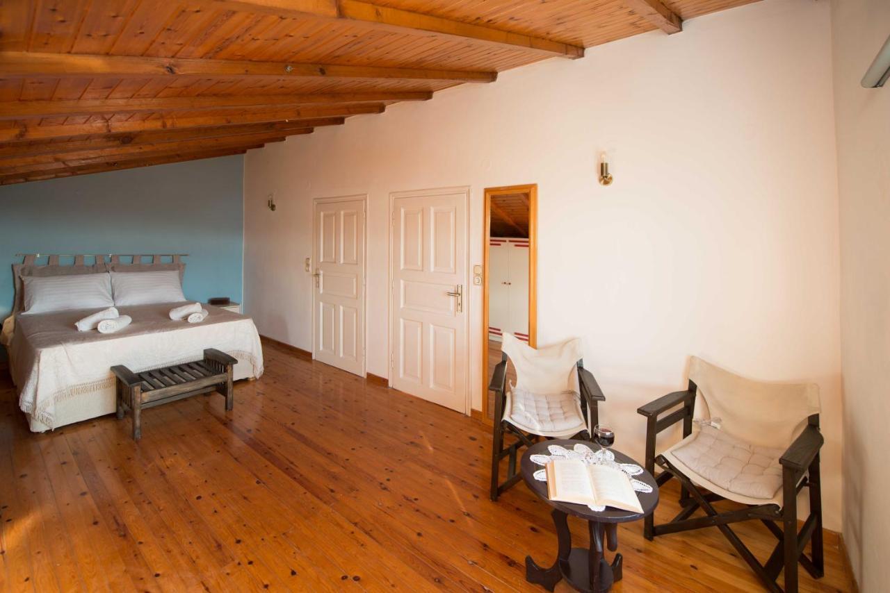 Frosos Beachfront Maisonette Acharavi アカラヴィ エクステリア 写真